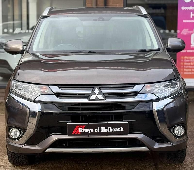 Used Mitsubishi Outlander P-HEV 2016 Brown Estate