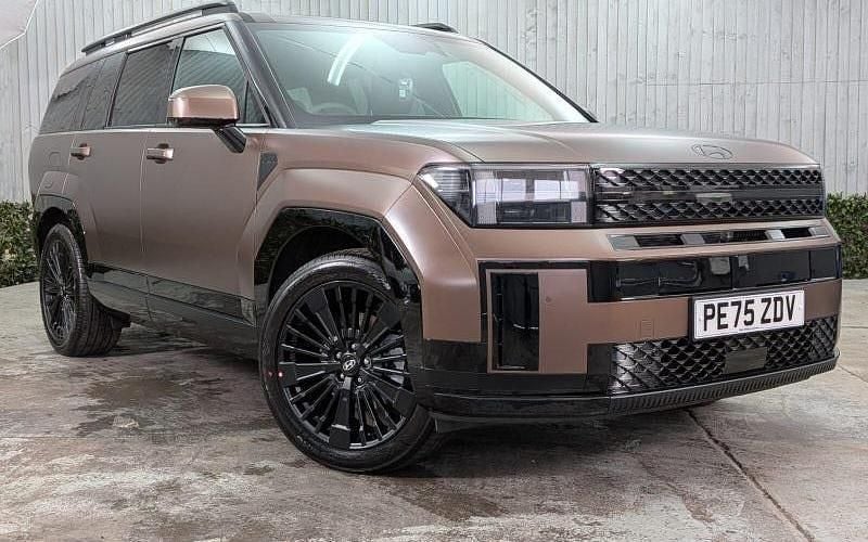 Used Hyundai Santa Fe 253 HP (186 kW) 2025 SUV