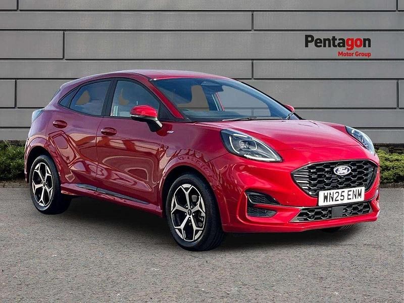 Red Used 2025 Ford Puma Gen-E ST-Line SUV | £21,995 (A bit pricey) - Image 1/4