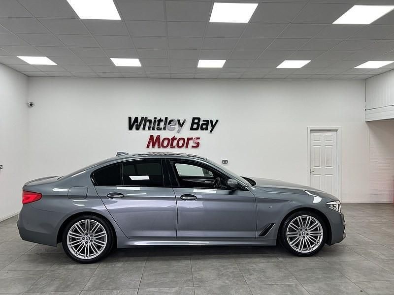 Begagnad BMW 520 M Sport 2018 Blå Sedan