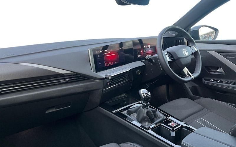 Used Vauxhall Astra 131 HP (96 kW) 2025 Estate