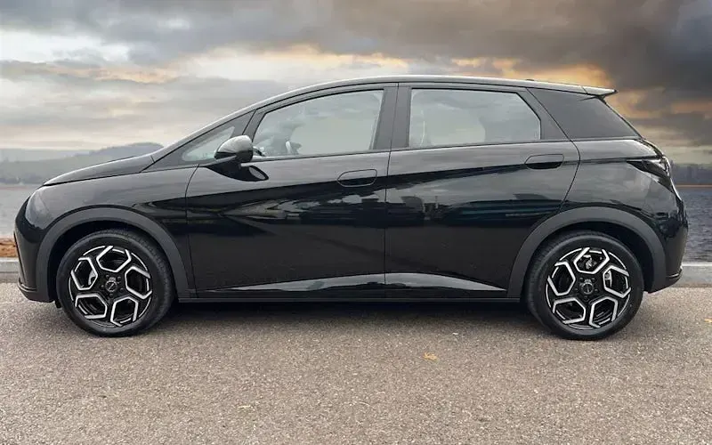 New BYD Dolphin Comfort 150 kW (204 HP) 2025 Black Hatchback