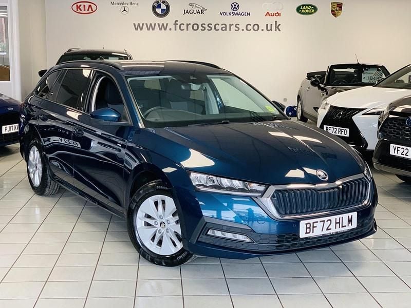 Used Skoda Octavia SE Technology 116 HP (85 kW) 2022 Blue Estate