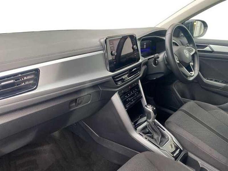 Used VW T-Roc Life 150 HP (110 kW) 2023 Black SUV