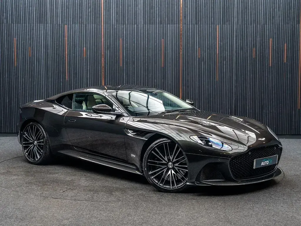 Used Aston Martin DBS 715 HP (525 kW) 2022 Green Coupe