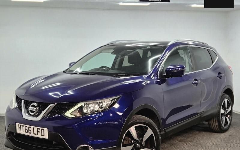 Used Nissan Qashqai N-Connecta 116 HP (85 kW) 2017 Blue SUV