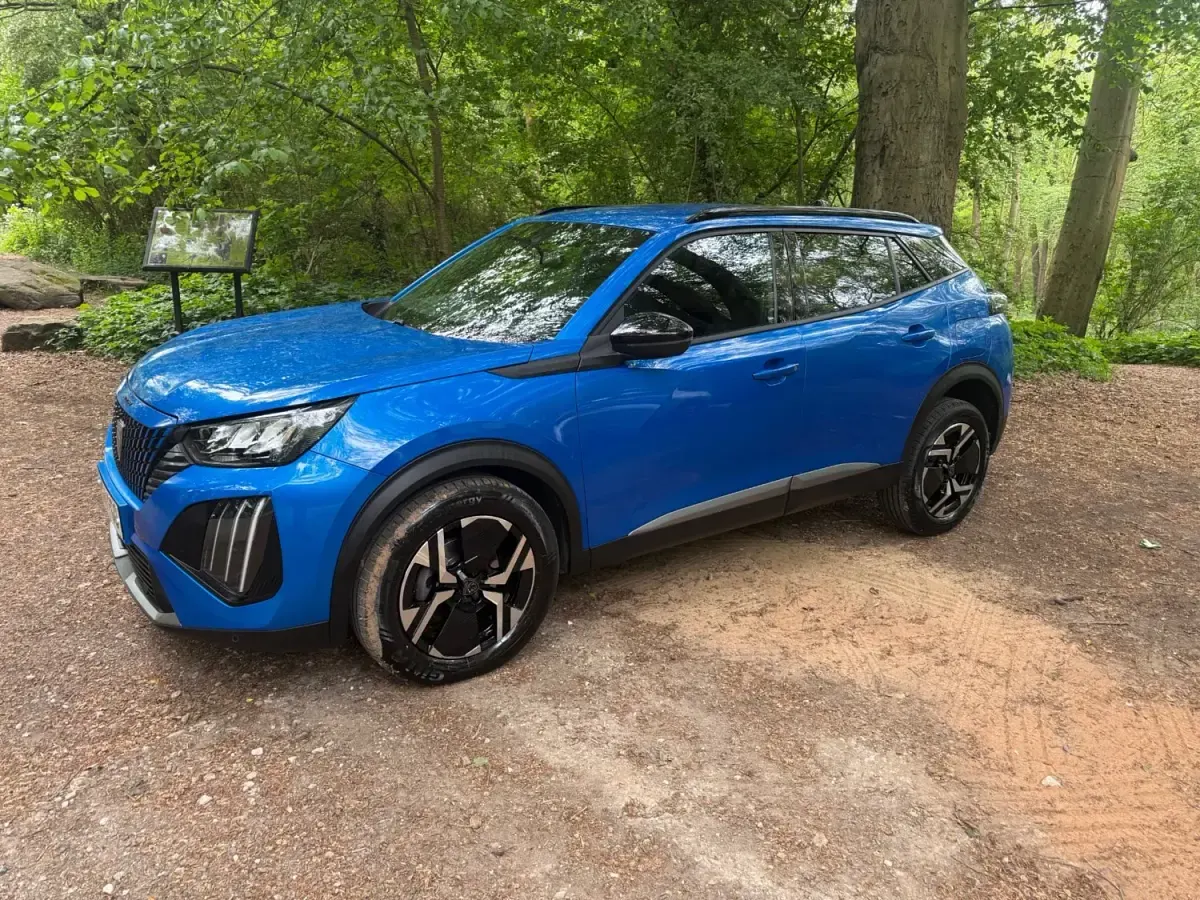 Usado Peugeot 2008 Allure 2024 Azul SUV