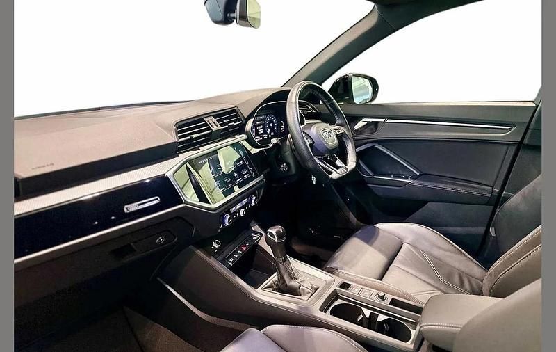 Used Audi Q3 Black Edition 150 HP (110 kW) 2022 Grey SUV