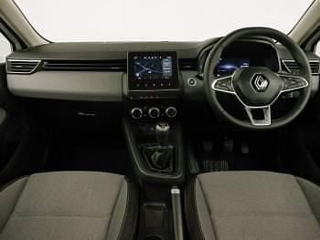 Used Renault Clio V Evolution 90 HP (66 kW) 2024 White Hatchback