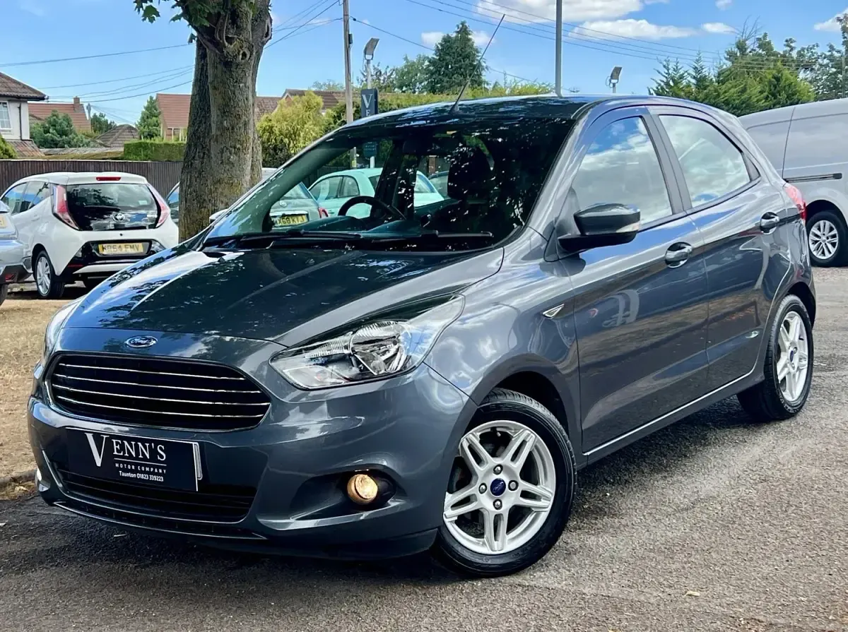Used Ford Ka Plus Zetec 85 HP (62 kW) 2018 Grey Hatchback