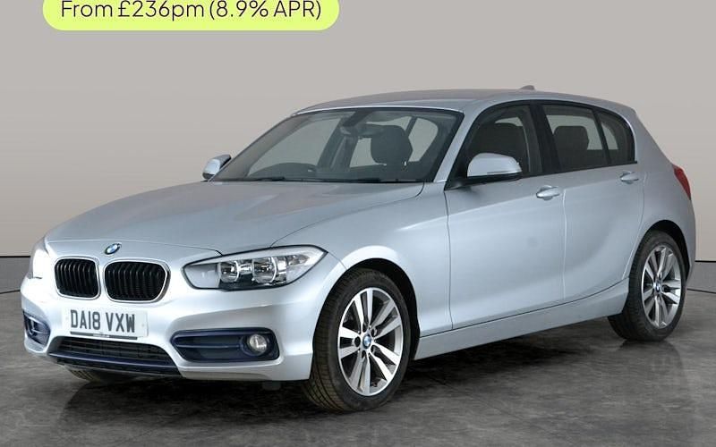 Used BMW 118 Sport Line 136 HP (100 kW) 2017 Silver Hatchback