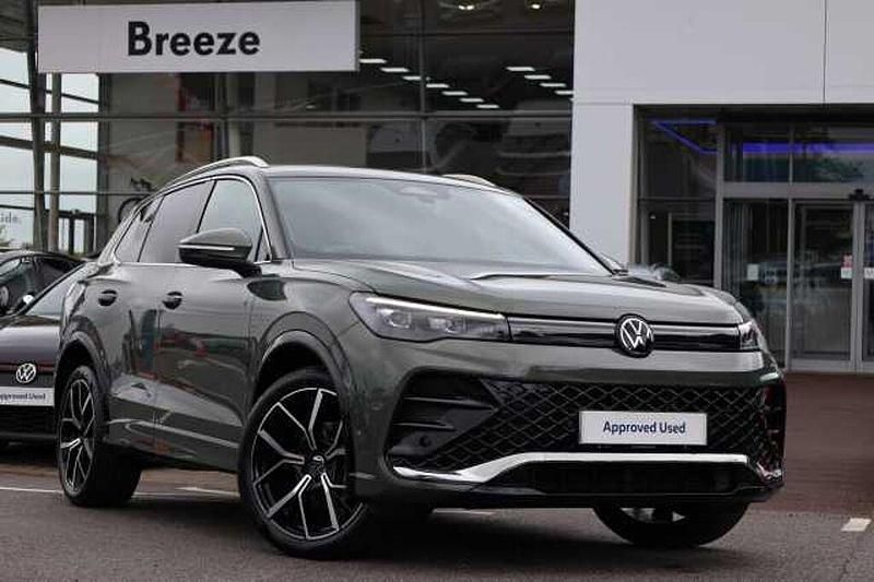 Used 2025 VW Tiguan SUV | £35,990 (Expensive) - Image 1/4