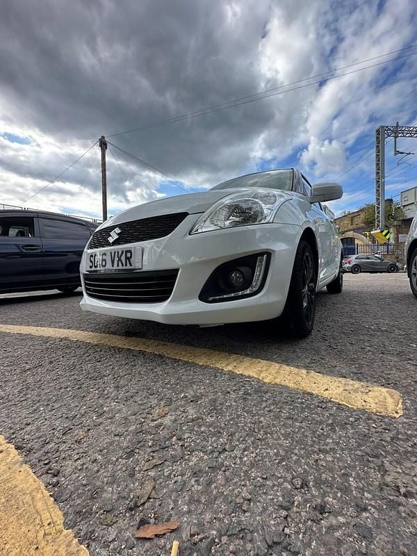 Used Suzuki Swift SZ-L 2016 White Hatchback