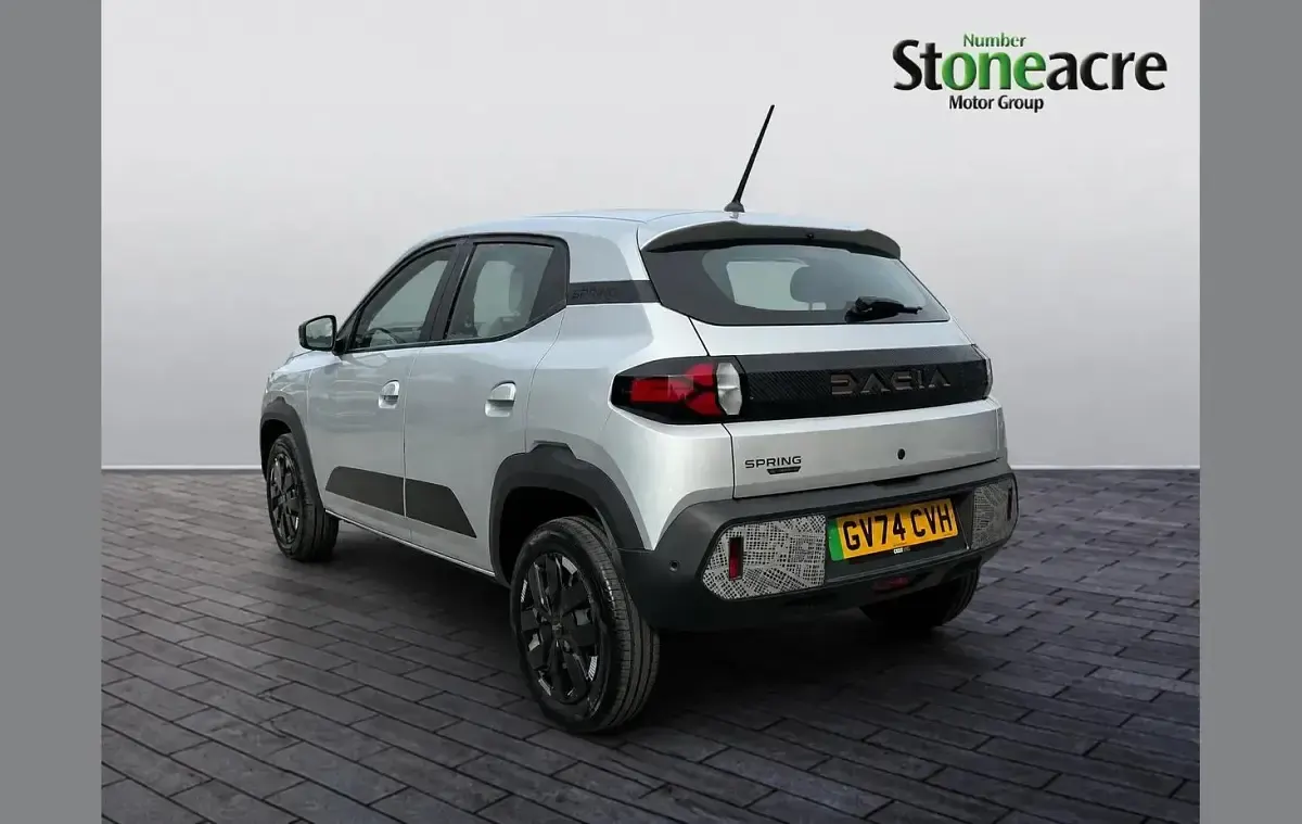 Used Dacia Spring Extreme 47 kW (64 HP) 2024 Grey Hatchback
