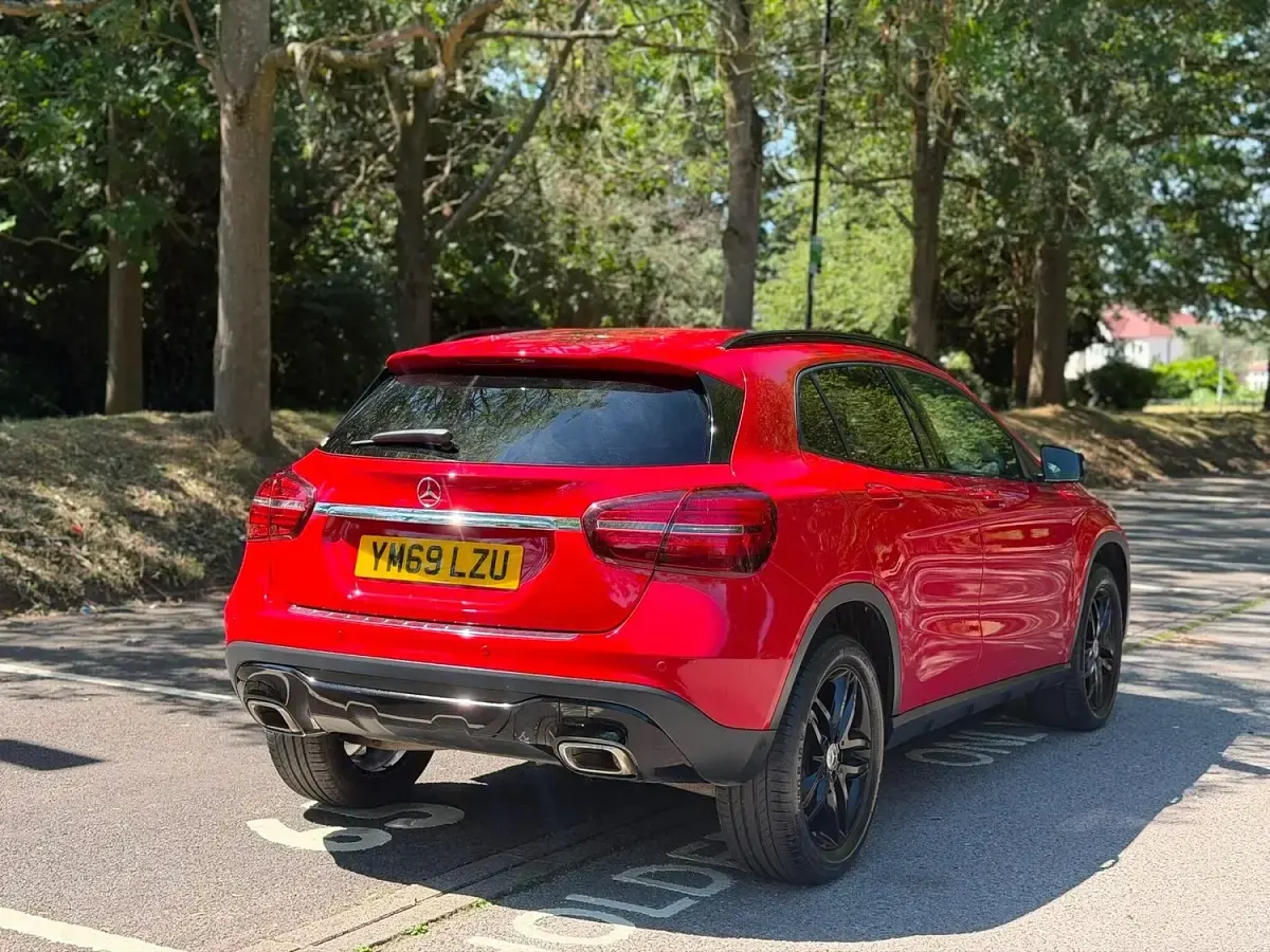 Used Mercedes GLA180 Urban 2019 Red SUV