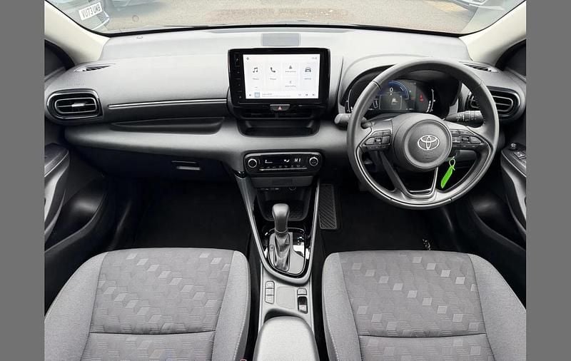 Used Toyota Yaris Hybrid Design 113 HP (83 kW) 2025 Grey Hatchback