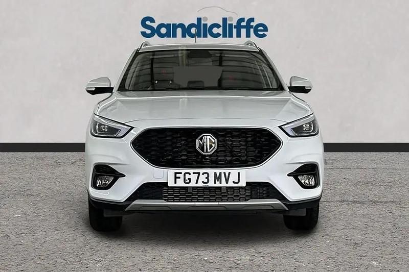 Image 2/4