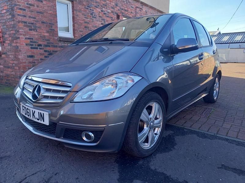 Used Mercedes A160 Avantgarde 2011 Grey Hatchback