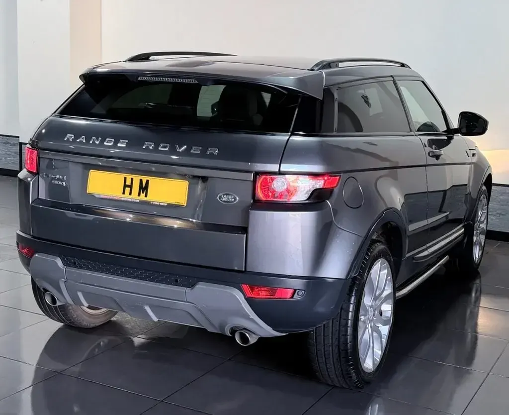 Used Land Rover Range Rover evoque Pure 190 HP (139 kW) 2015 Grey Coupe