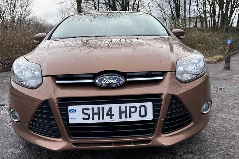Used Ford Focus Titanium 125 HP (91 kW) 2014 Brown Estate