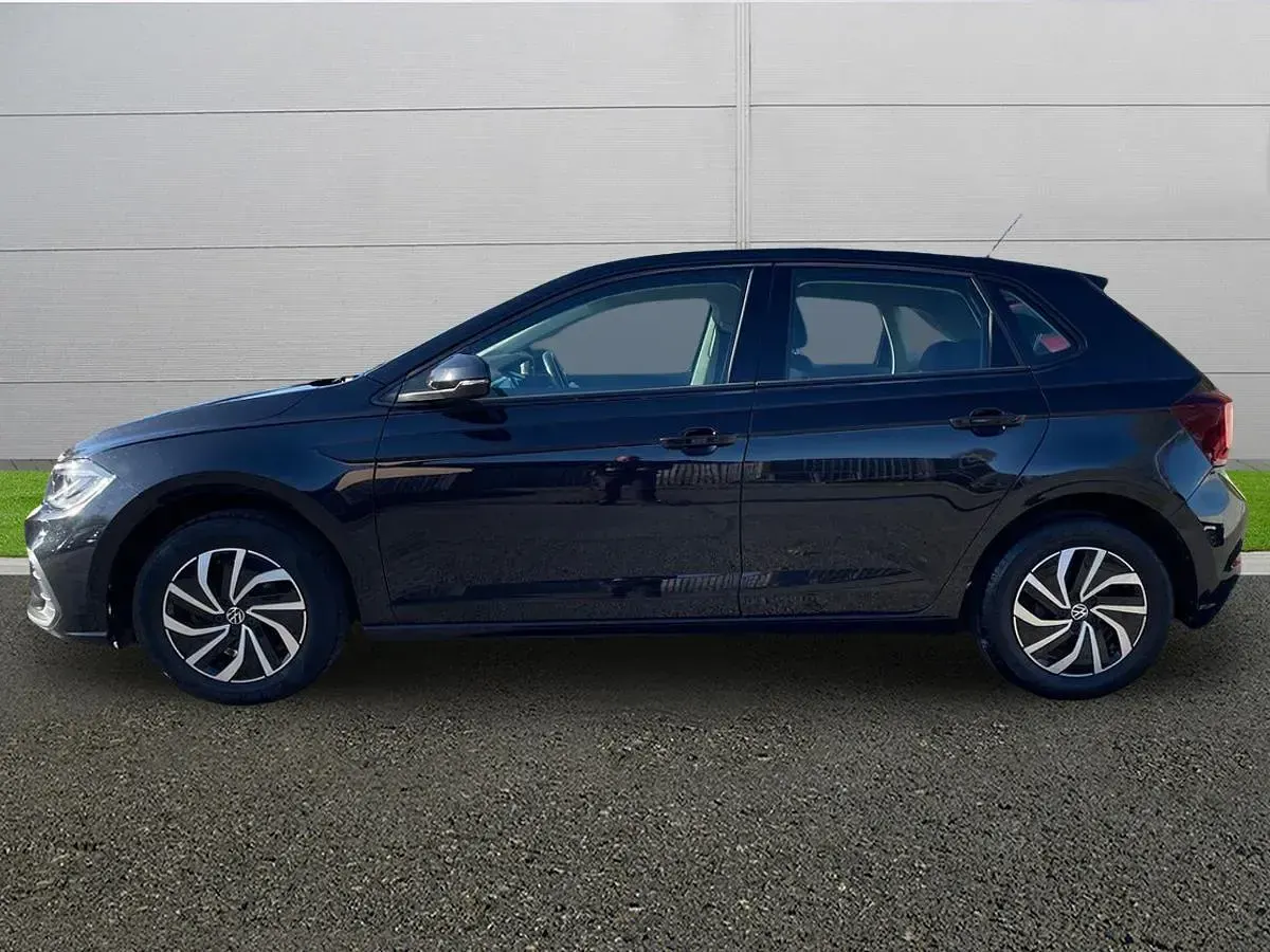 Used VW Polo Life 95 HP (69 kW) 2023 Black Hatchback