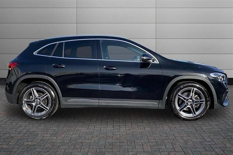 Used Mercedes GLA200 AMG line 163 HP (119 kW) 2022 Cosmos black SUV