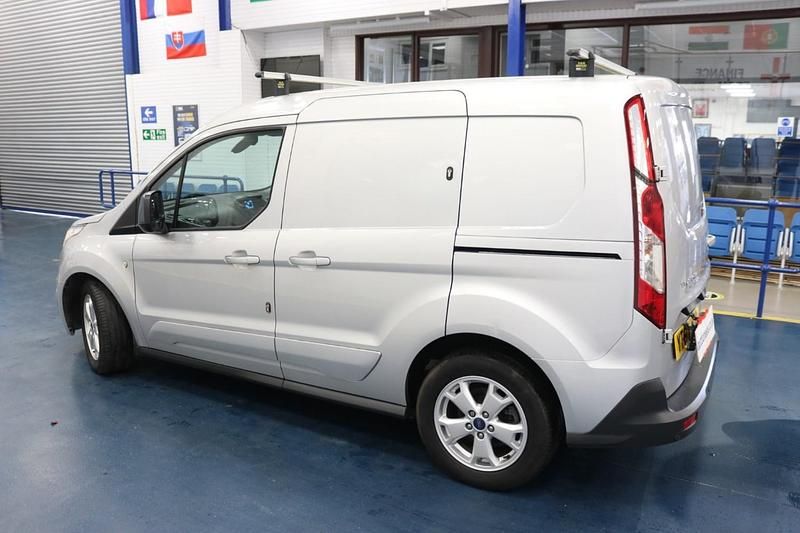 Used Ford Transit Connect Limited 120 HP (88 kW) 2017 Silver MPV