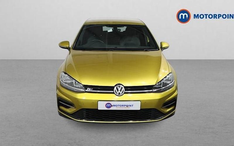 Used VW Golf VII R-line 150 HP (110 kW) 2018 Yellow Hatchback