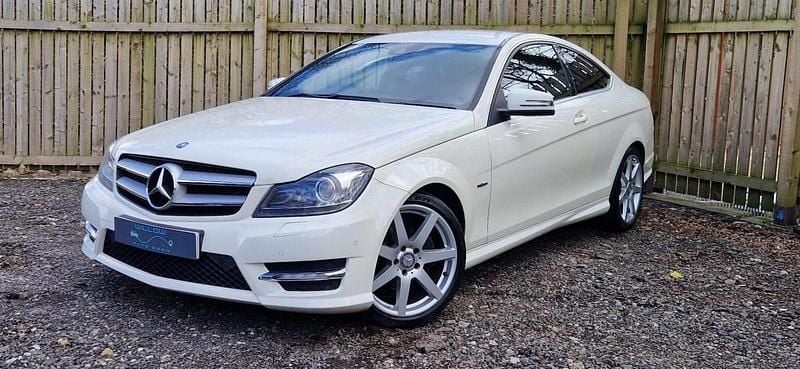 Used Mercedes C220 Sport Edition 170 HP (125 kW) 2011 White Coupe