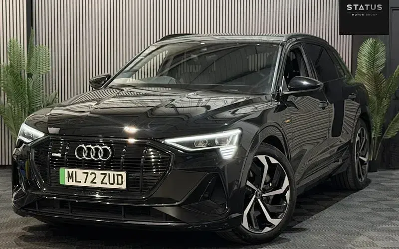 Second-hand Audi e-tron Black Edition 300 kW (408 CP) 2022 SUV