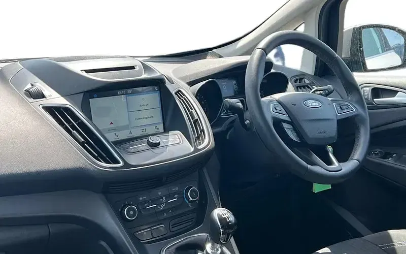 Used Ford C-MAX Zetec 101 HP (74 kW) 2019 Silver MPV