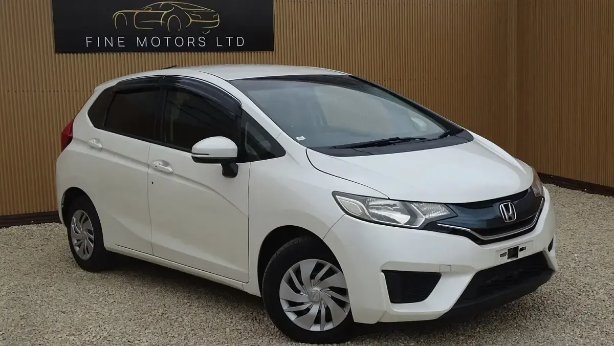 Used Honda Jazz ES 99 HP (72 kW) 2014 White Hatchback