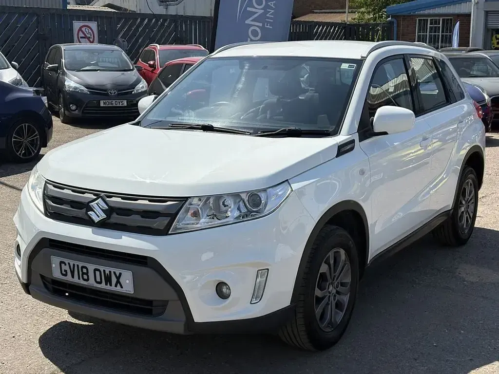 Used Suzuki Vitara SZ4 120 HP (88 kW) 2018 White SUV