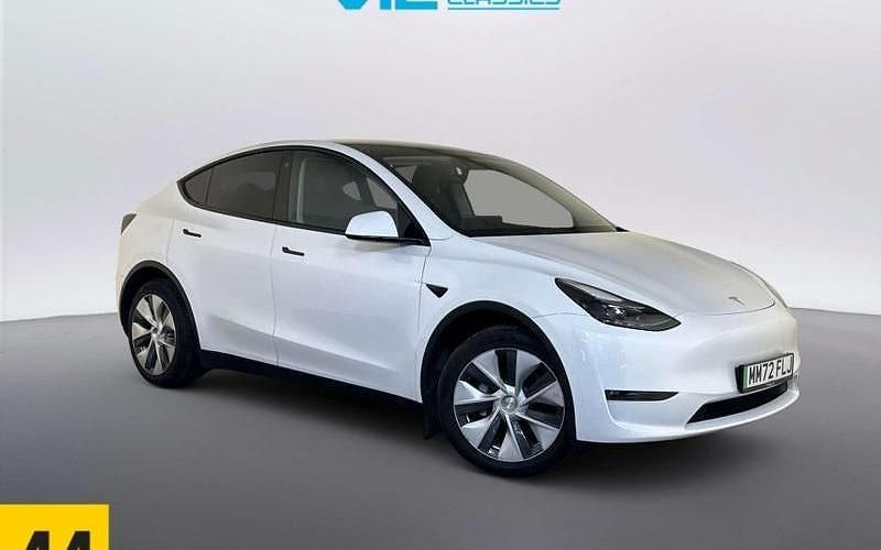 Used Tesla Model Y Long Range AWD 286 kW (389 HP) 2025 SUV