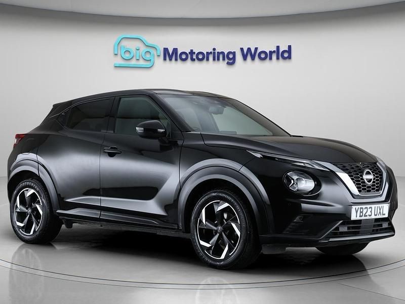 Black Used 2023 Nissan Juke N-Connecta SUV | £12,000 (Fair price) - Image 1/4