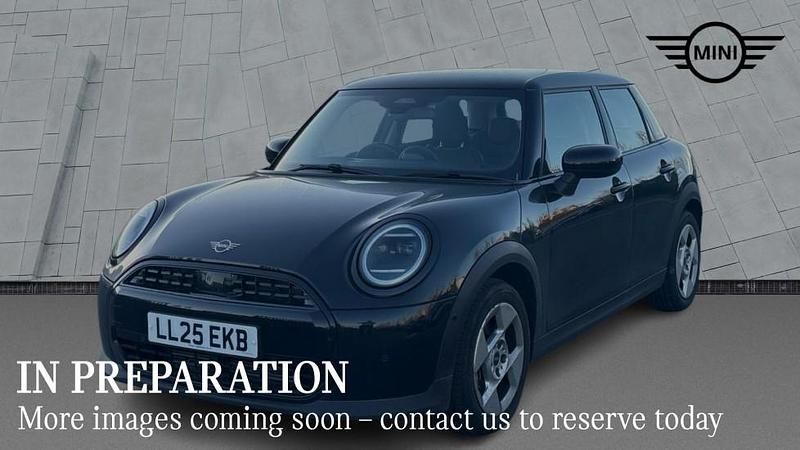 Used Mini Cooper Hatch 113 kW (154 HP) 2025 Black Hatchback