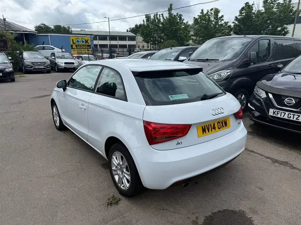Used Audi A1 Comfort 2014 White Hatchback