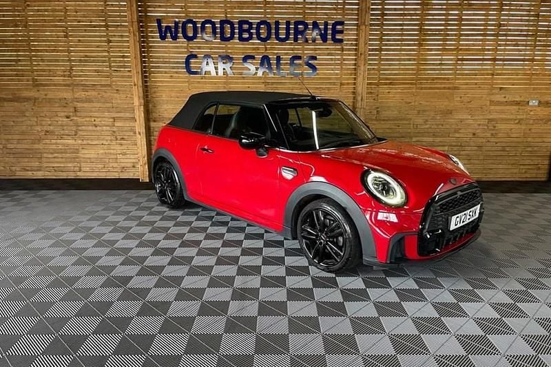 Used 2021 Mini Cooper Sport Hatchback | £15,495 (Fair price) - Image 1/1