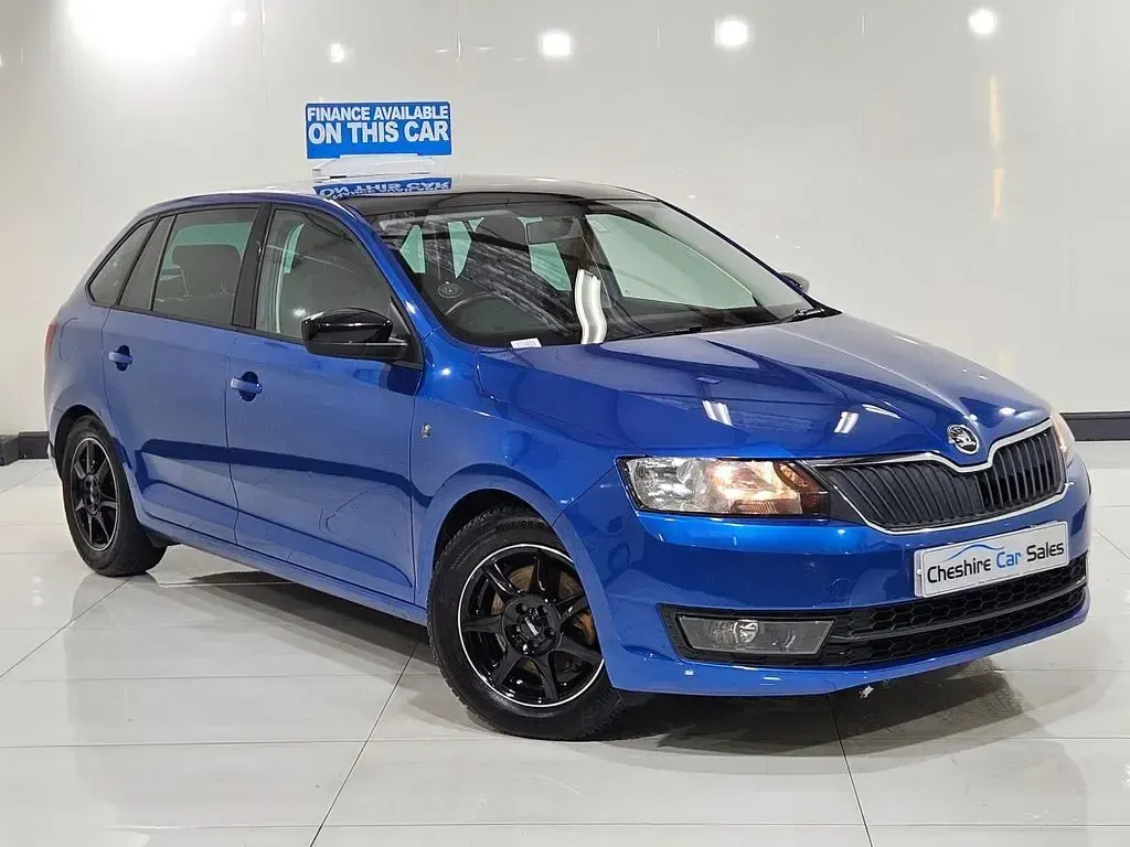 Used Skoda Rapid Sport 105 HP (77 kW) 2015 Blue Hatchback