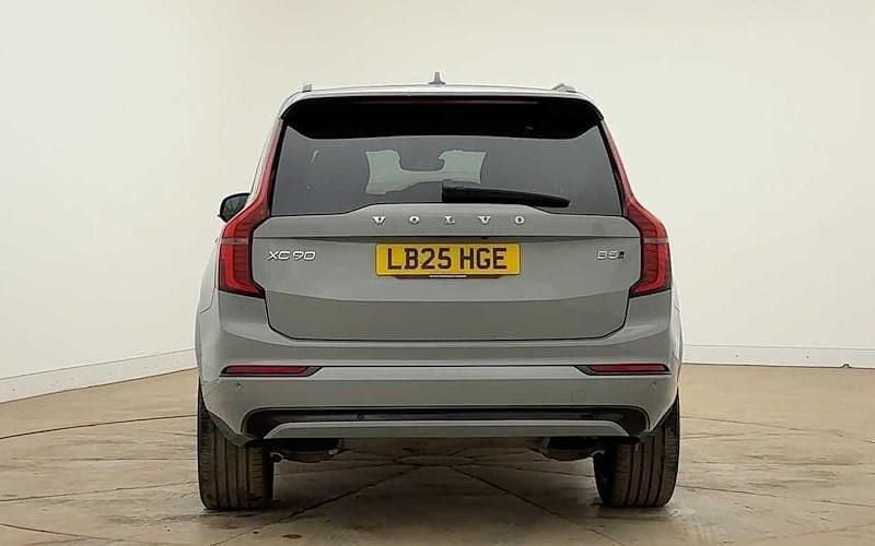 Used Volvo XC90 Plus 250 HP (183 kW) 2025 SUV