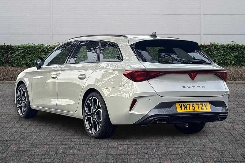 Used Cupra Leon 2025 Taiga grey Estate