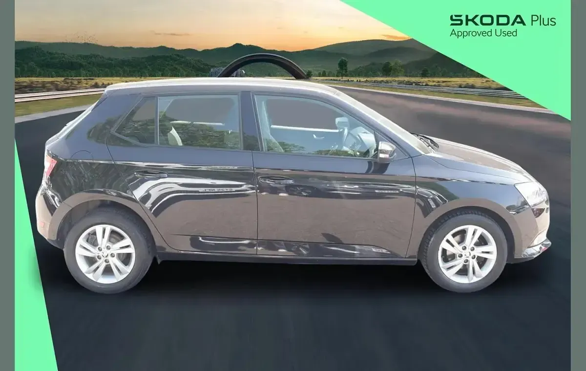 Used Skoda Fabia SE 94 HP (69 kW) 2021 Black magic pearl effect Hatchback
