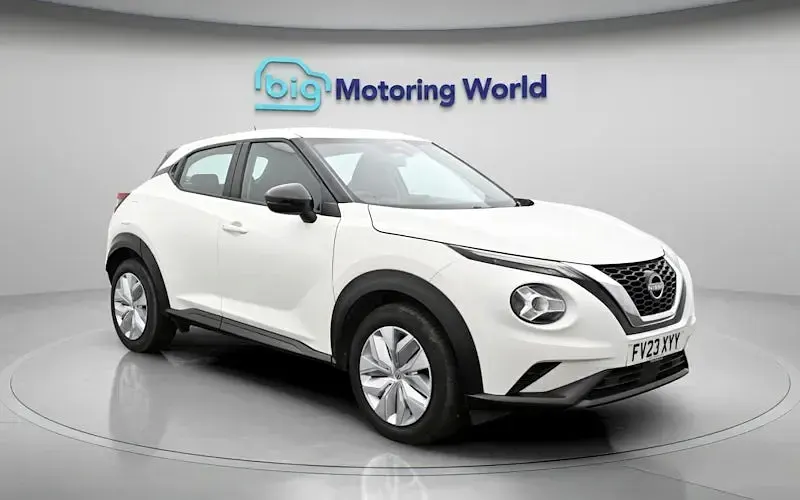 Used Nissan Juke Acenta 114 HP (83 kW) 2023 White SUV