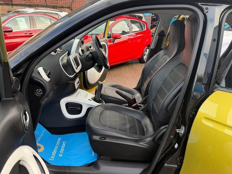 Used Smart ForFour Premium 71 HP (52 kW) 2015 Yellow Hatchback