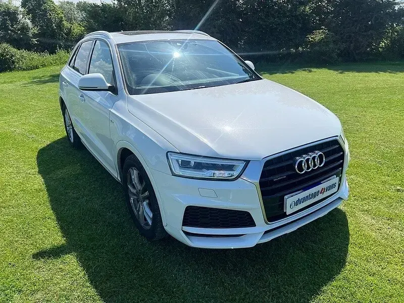 Used Audi Q3 S-Line 180 HP (132 kW) 2025 White SUV