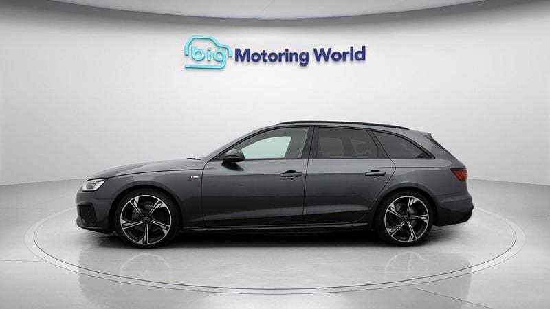 Used Audi A4 Black Edition 148 HP (108 kW) 2022 Grey Estate