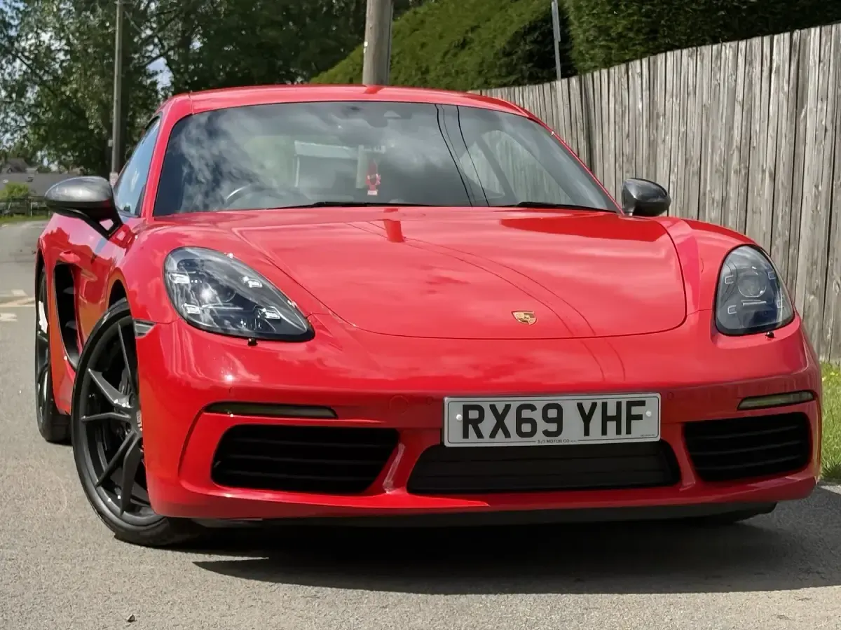 Used Porsche 718 Cayman 2019 Red Coupe