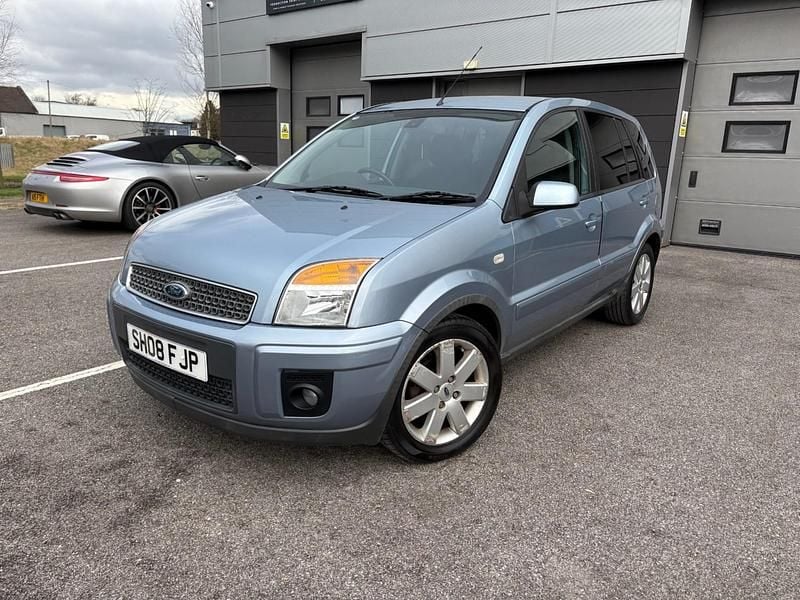 Used Ford Fusion 99 HP (72 kW) 2008 Blue Hatchback
