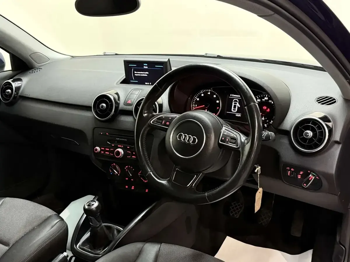 Used Audi A1 Sport 122 HP (89 kW) 2014 Blue Hatchback