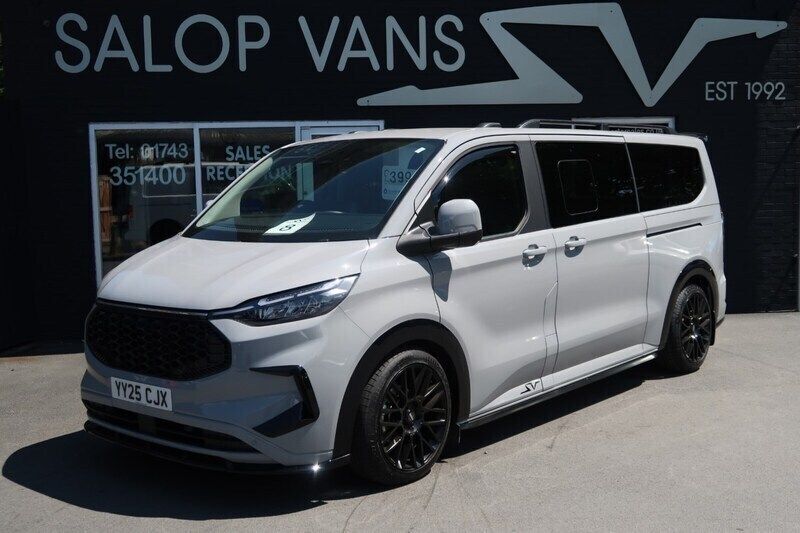 Grey New 2025 Ford Tourneo Custom | £39,995 (Good price) - Image 1/4